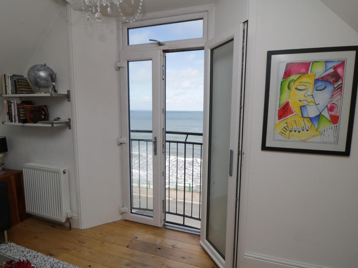 Flat 3, Peacehaven * Whitby